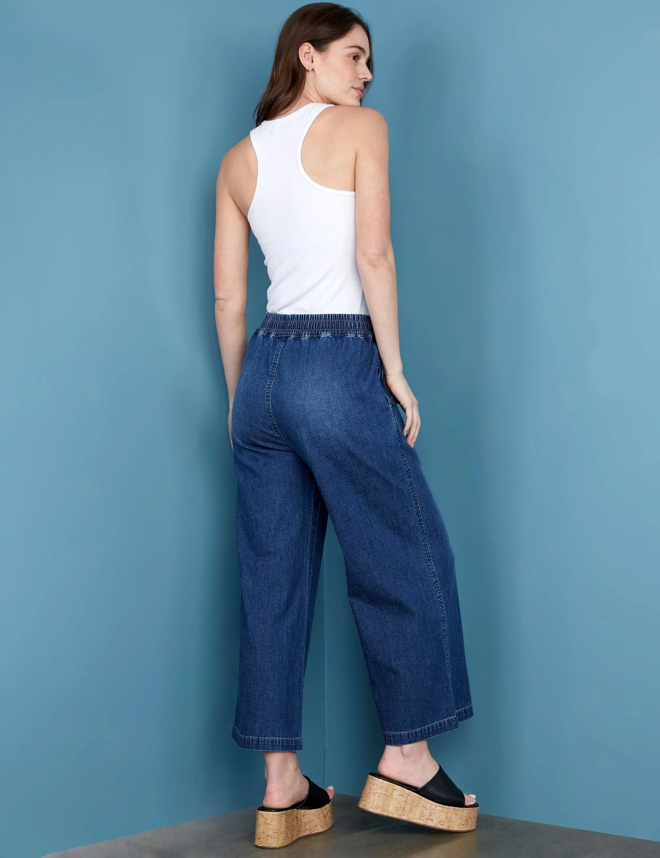 Pull on Denim Cropped Wide Leg Jeans
