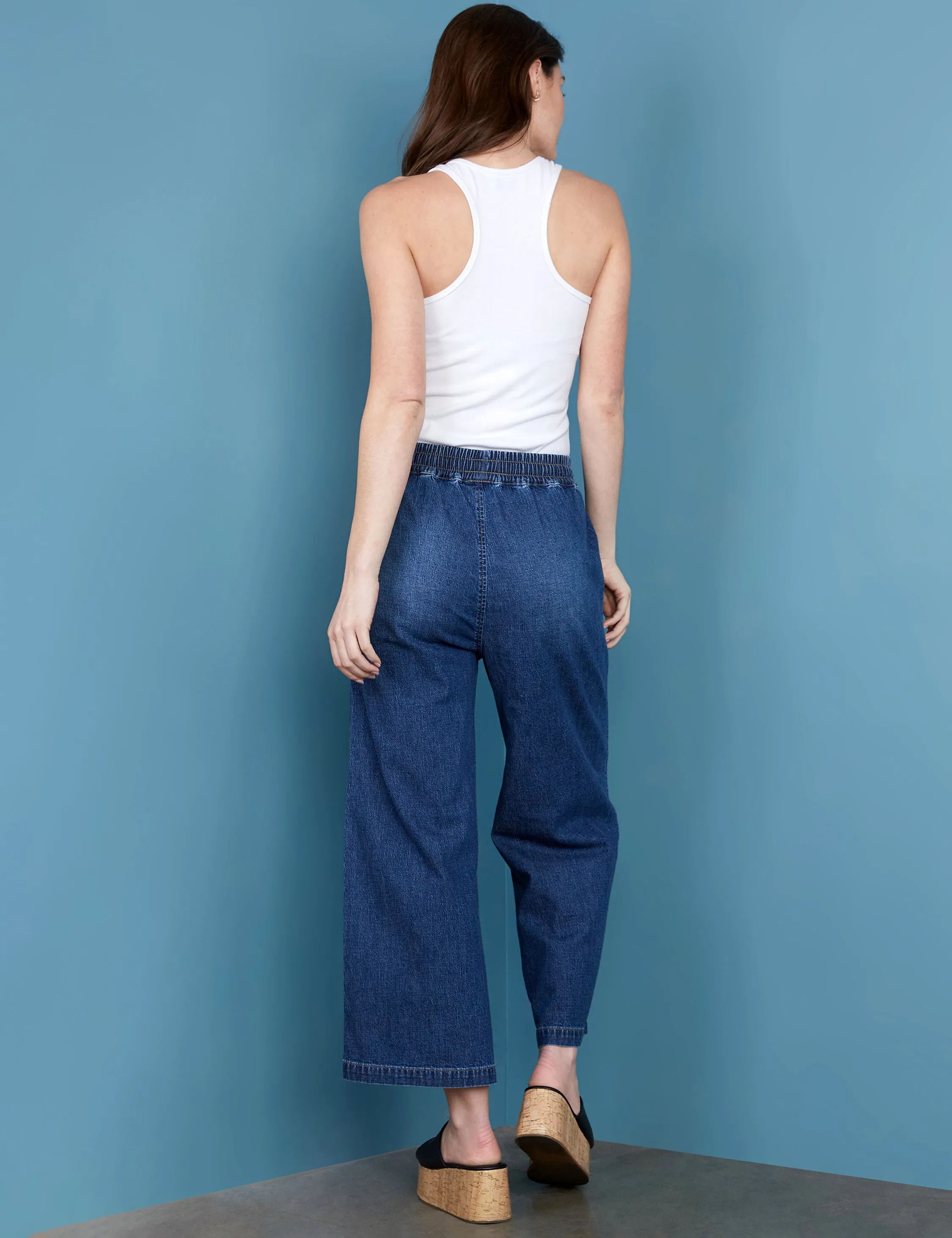 Pull on Denim Cropped Wide Leg Jeans