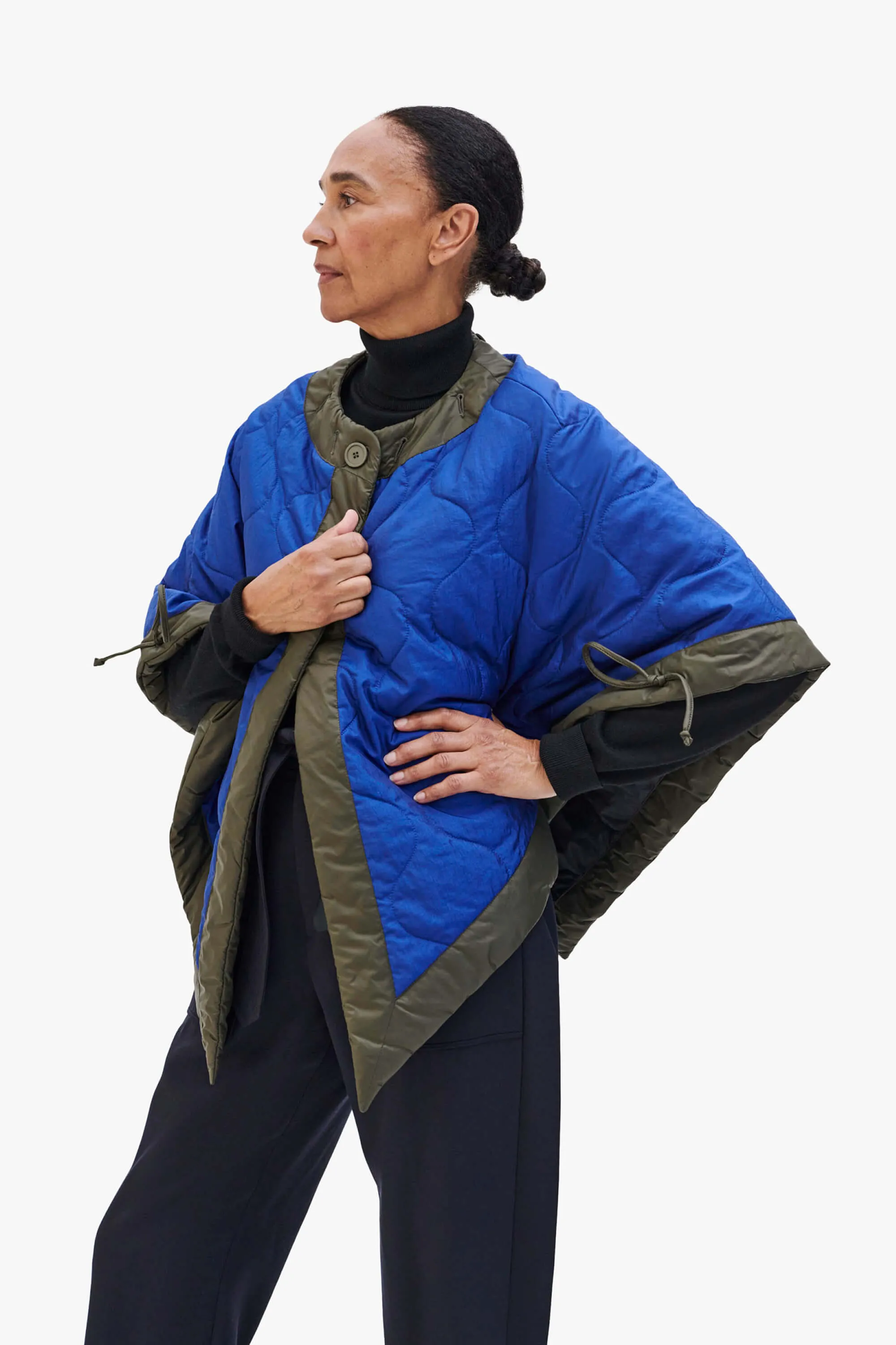 Signature Quilt Cape - Midnight / Cobalt