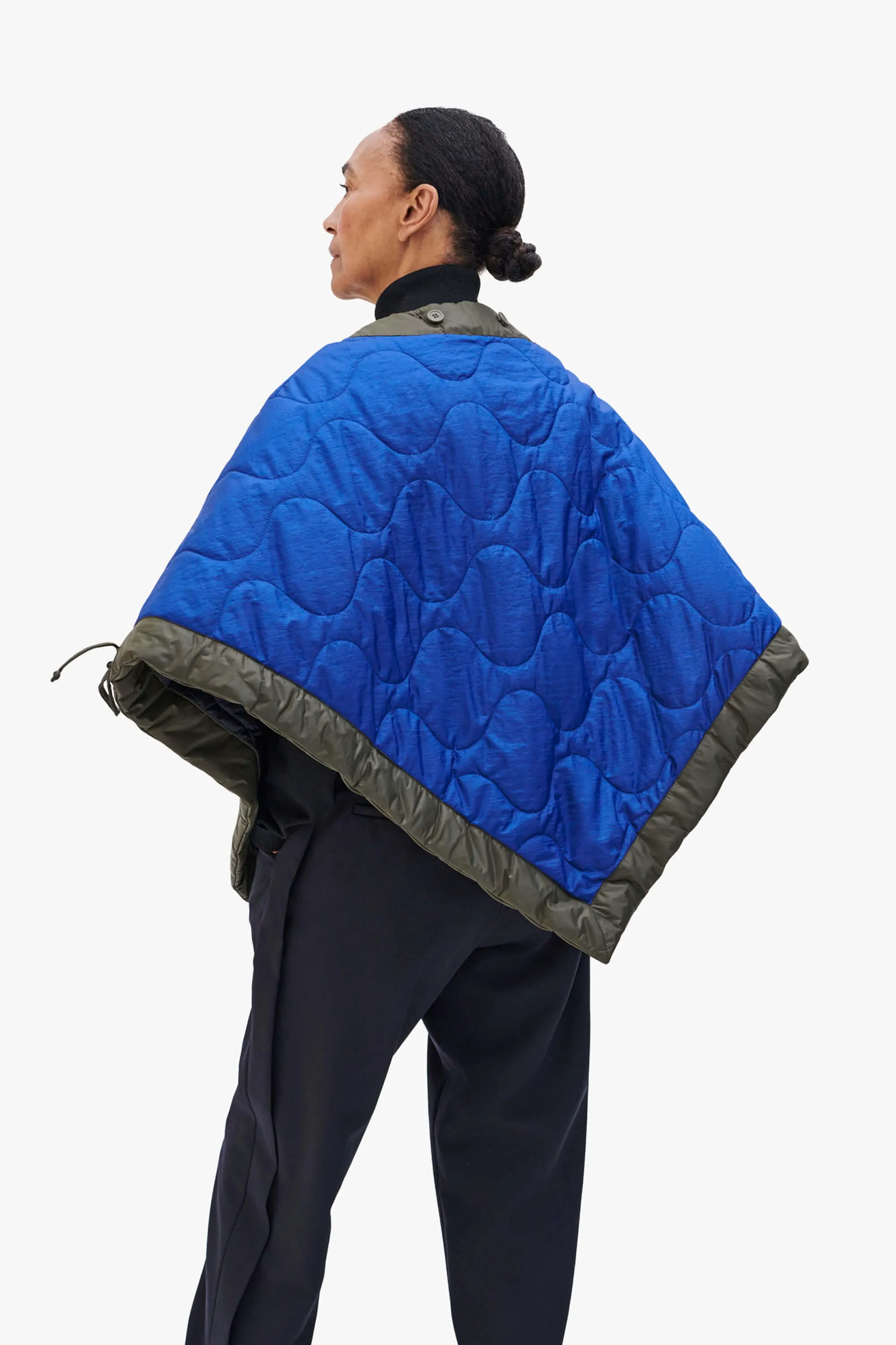 Signature Quilt Cape - Midnight / Cobalt